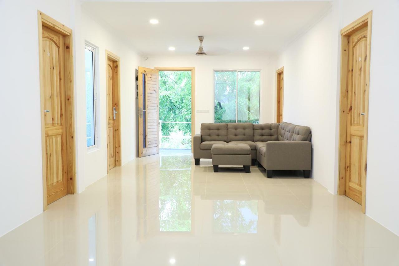 Moodhu Surf House Hotel Himmafushi Exterior photo